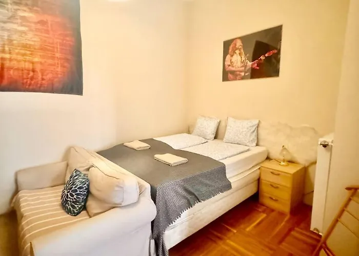 Synagogue Loft 3Br Free Parking