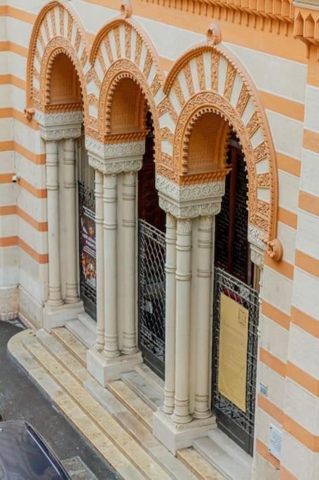 Synagogue Loft 3br Free Parking Apartment